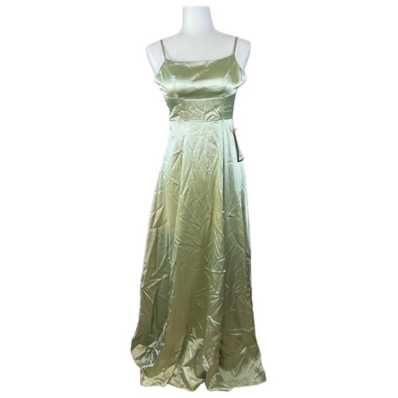 Speechless Juniors Pistachio Side Slit Satin Maxi Dress Size 1/XS - Picture 3 of 16